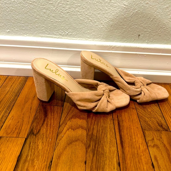 Comfy heels with bow - Picture 2 of 4